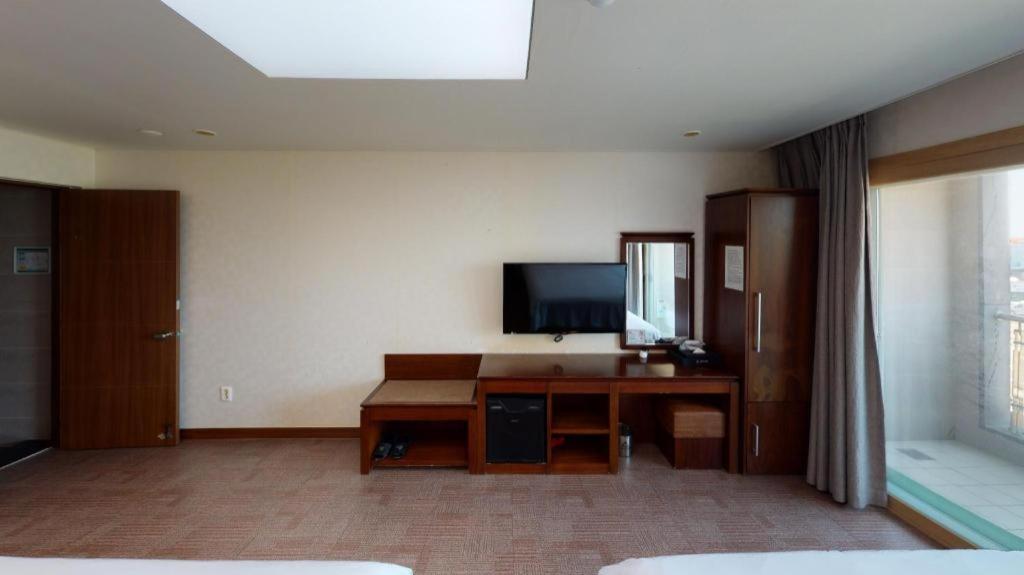 Sea View Hotel Jeju Buitenkant foto