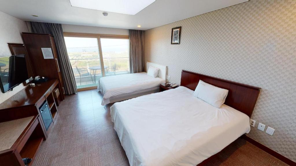 Sea View Hotel Jeju Buitenkant foto